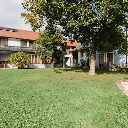 Daire Studiowohnungen Am Rieger-hof Hartmannsdorf